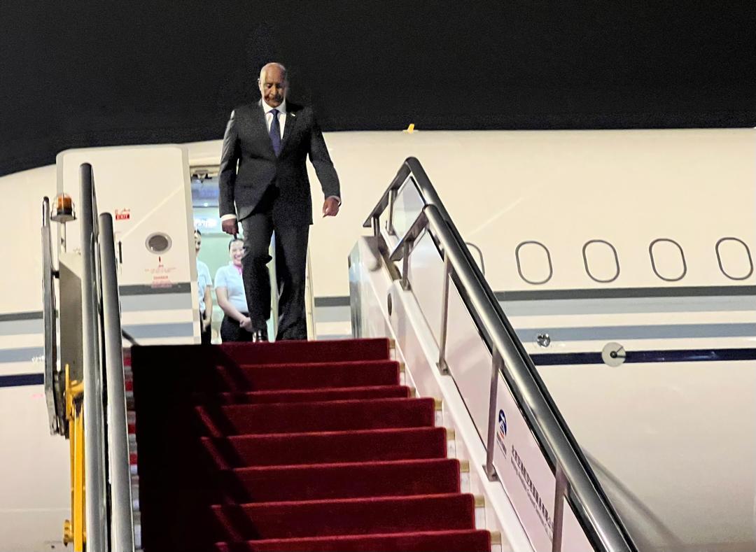 رئيس مجلس السيادة السوداني عبدالفتاح البرهان يصل بكين 