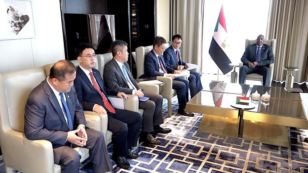 بحضور البرهان.. التوقيع على اتفاقيات كبرى مع الصين